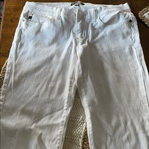 Judy Blue white denim boot cut jean
